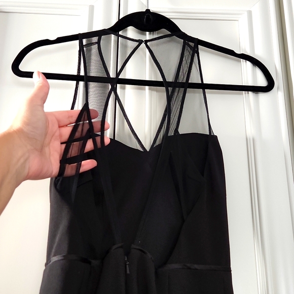 NWT JS COLLECTIONS - Illusion Cut-Out Ball Gown - Picture 9 of 10